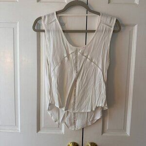 LF Rumor Boutique White Top - Size Medium